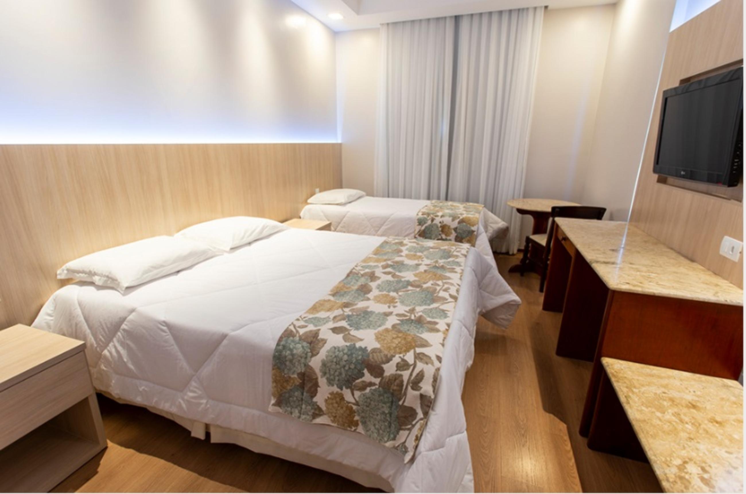 Hotel Carlton Plaza Poços de Caldas Zewnętrze zdjęcie