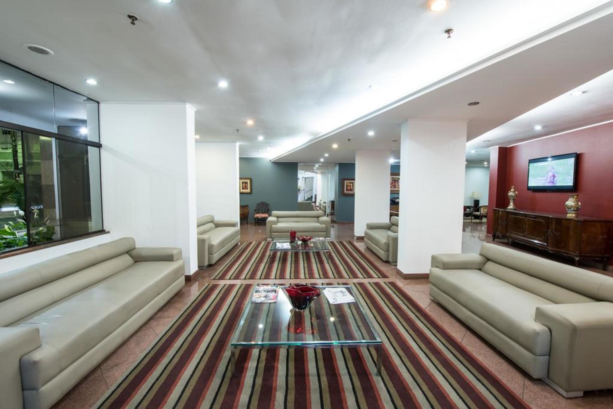 Hotel Carlton Plaza Poços de Caldas Zewnętrze zdjęcie