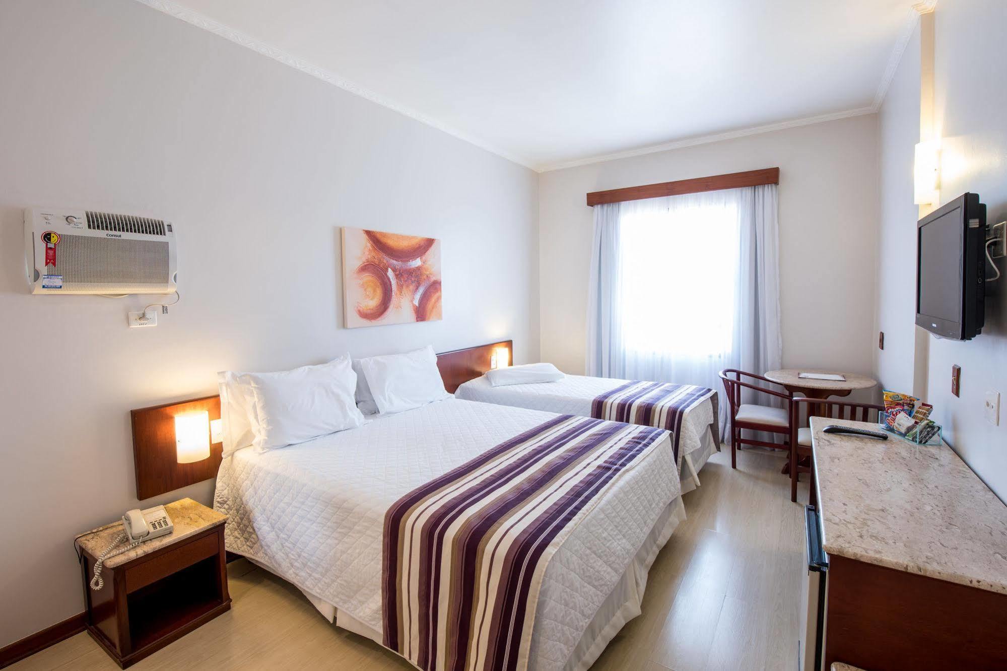 Hotel Carlton Plaza Poços de Caldas Zewnętrze zdjęcie