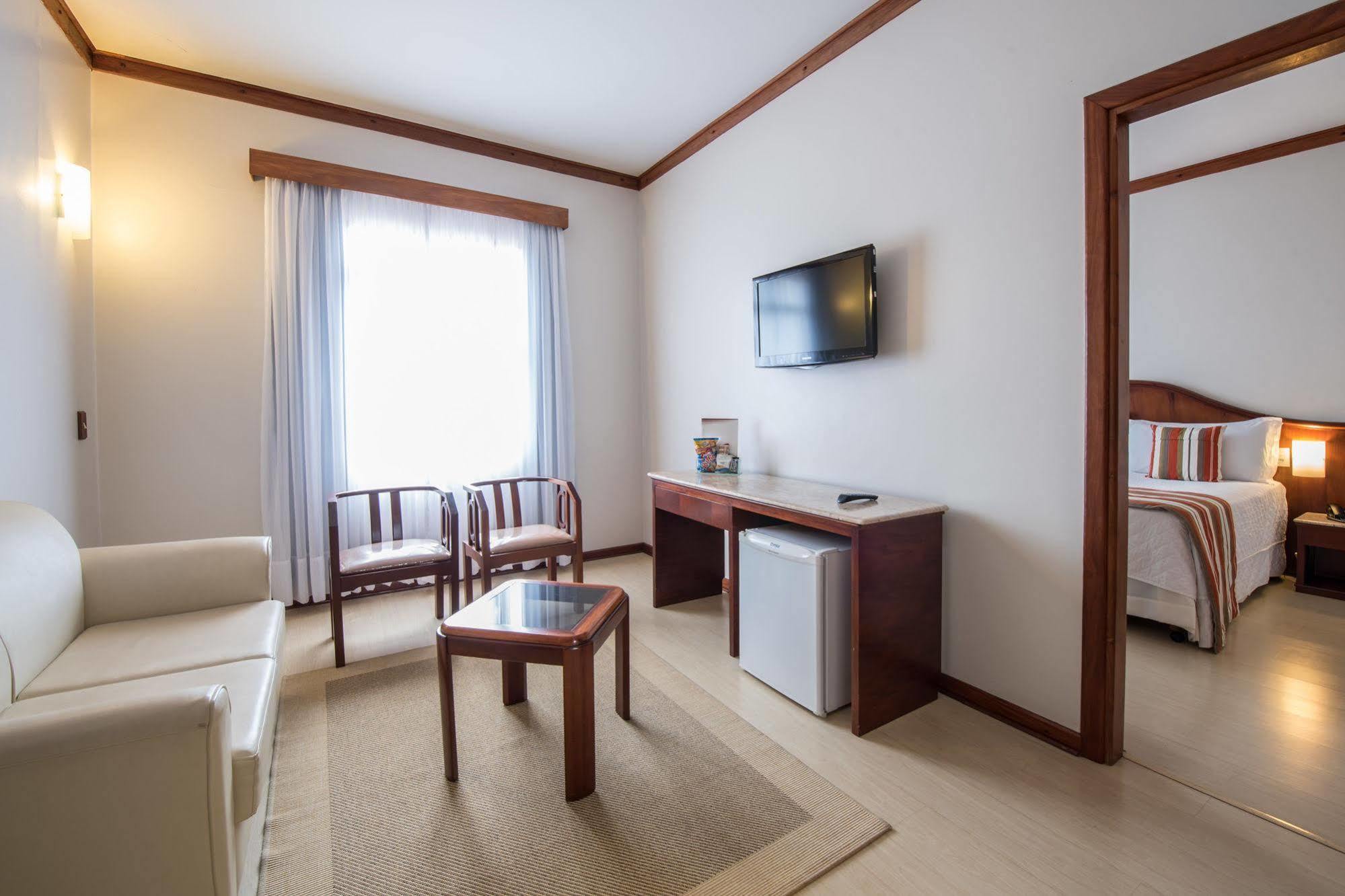 Hotel Carlton Plaza Poços de Caldas Zewnętrze zdjęcie