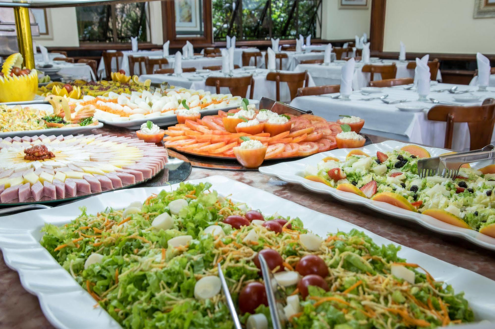 Hotel Carlton Plaza Poços de Caldas Zewnętrze zdjęcie